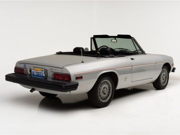 Alfa Romeo Spider Muhammada Ali na aukcji